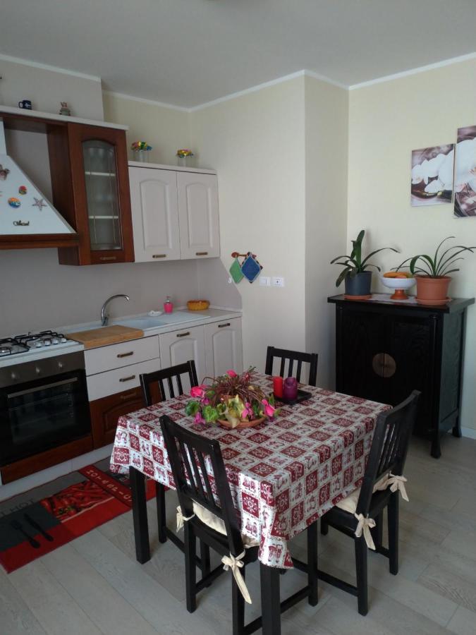 Peschiera Appartamenti Vacanze Peschiera del Garda Exteriör bild