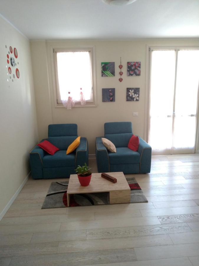 Peschiera Appartamenti Vacanze Peschiera del Garda Exteriör bild