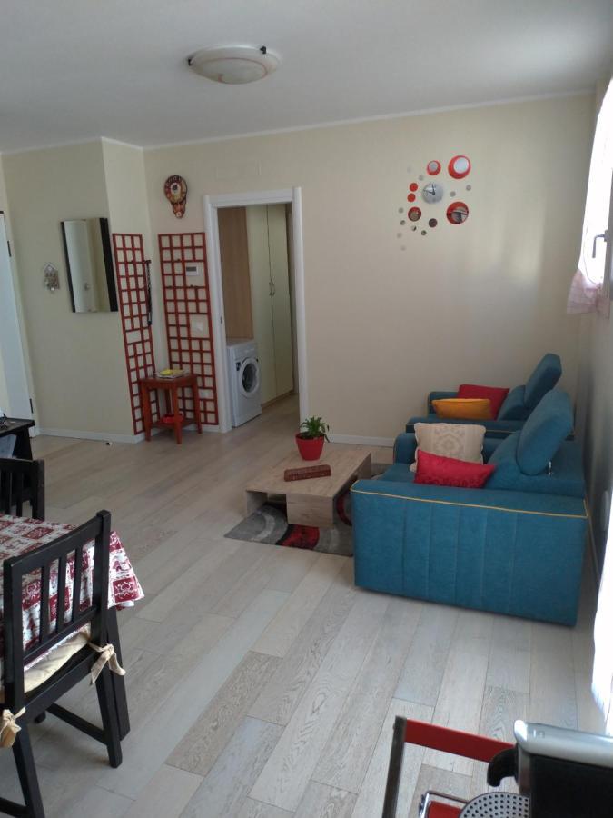Peschiera Appartamenti Vacanze Peschiera del Garda Exteriör bild