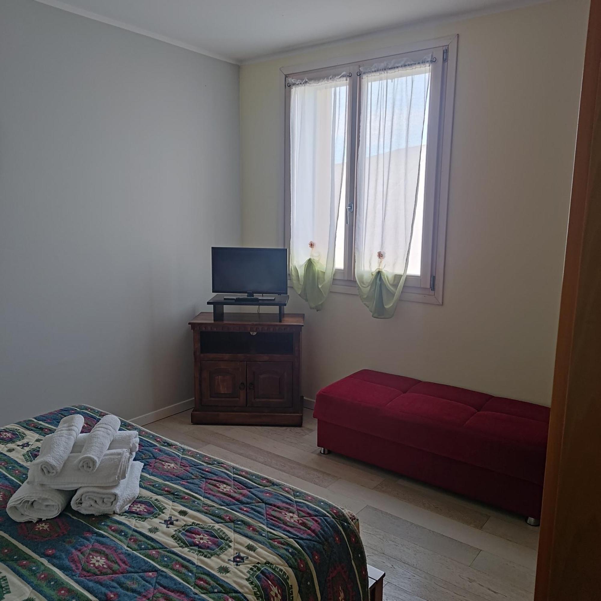 Peschiera Appartamenti Vacanze Peschiera del Garda Exteriör bild